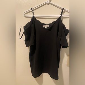 Women’s Scallop off the shoulder top- Medium